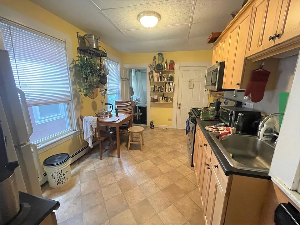20 Dell St #2
