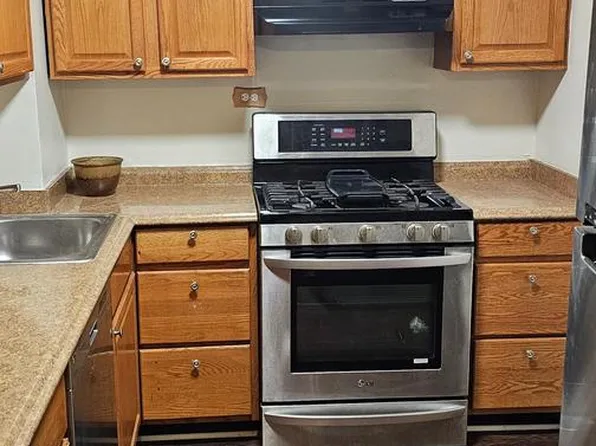 130 Slade Ave APT 301, Pikesville, MD 21208