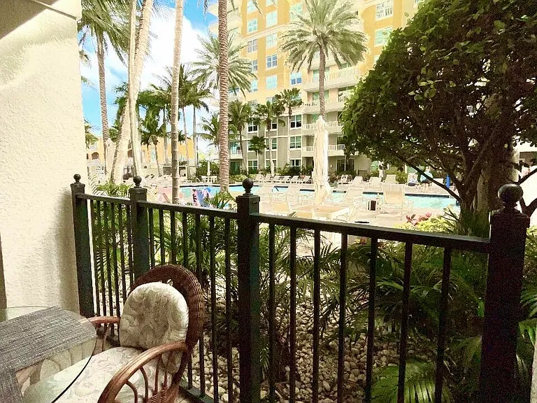 700 E Boynton Beach Blvd #105 — Photo 9