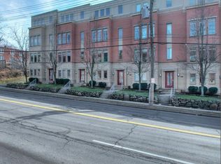 12478 Cedar Rd, Cleveland Heights, OH 44106