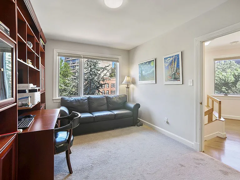 837 New Hampshire Ave NW — Photo 20