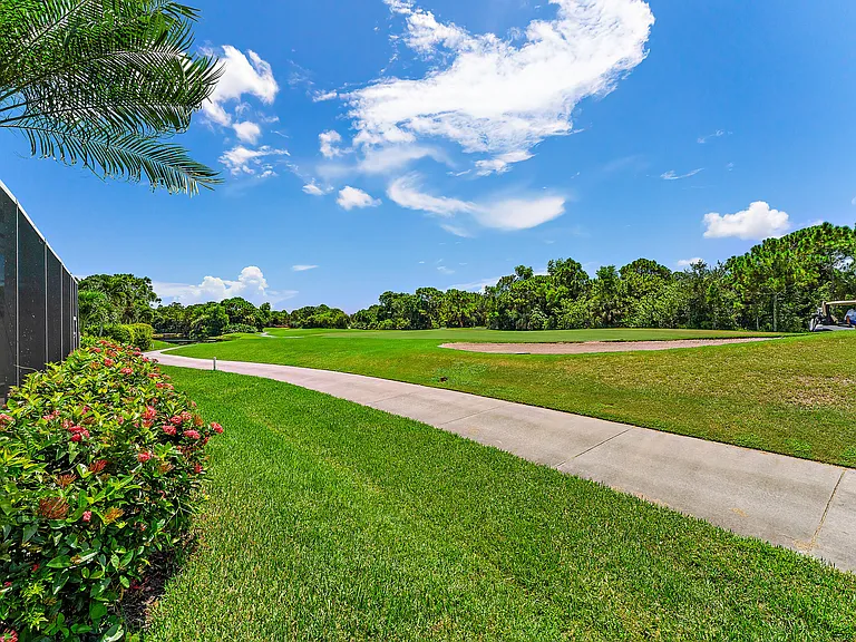 8485 SE Palm Hammock Ln — Photo 43