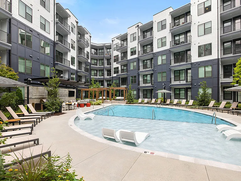 Ellison Parkview — Photo 17