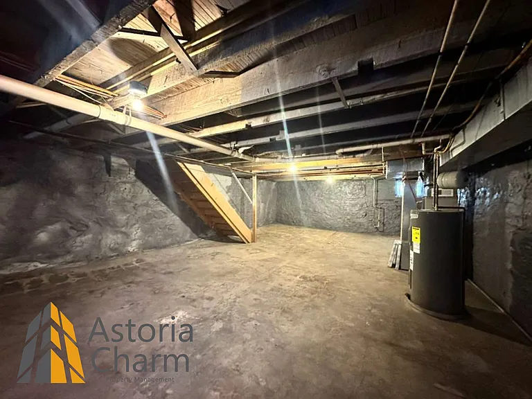 614 Linnard St — Photo 33