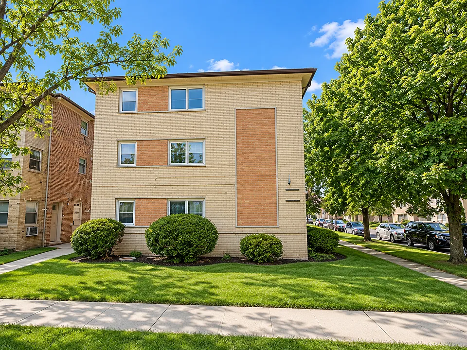 2802 N Rutherford Ave #1S