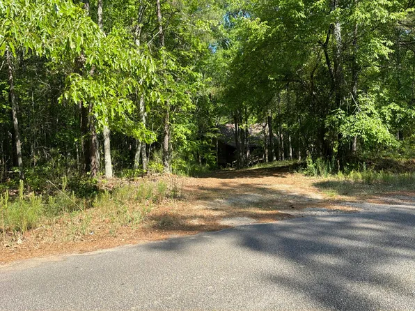 7400 Rand Dr, Douglasville, GA 30135
