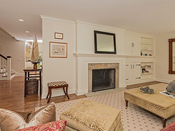 4th image of 47751 Mather Ln