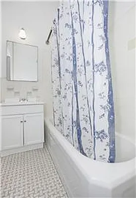 Sold by Oxford Property Group | media 3