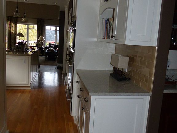 4th image of 2602 N Carr St