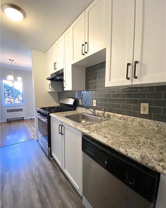 1st image of 570 Whitney Ave APT C1