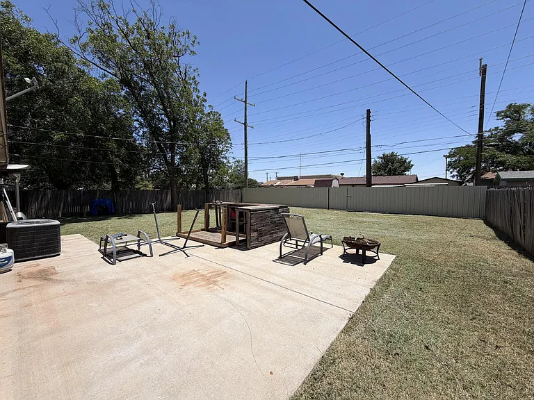 4411 32nd St — Photo 21
