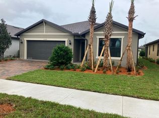 5284 Jasper Sq, Vero Beach, FL 32967