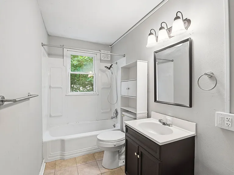1625 Padbury Ave SE — Photo 18