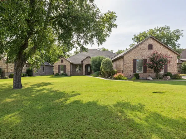 6415 Pinehurst Dr, Granbury, TX 76049