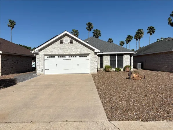 933 Citrus Dr, Alamo, TX 78516