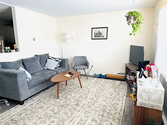 2nd image of 90 Washington Park Dr #2