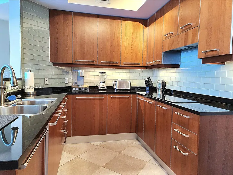 3101 S Ocean Dr #1106 — Photo 8