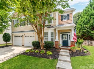 9910 Shellview Ln, Charlotte, NC 28214