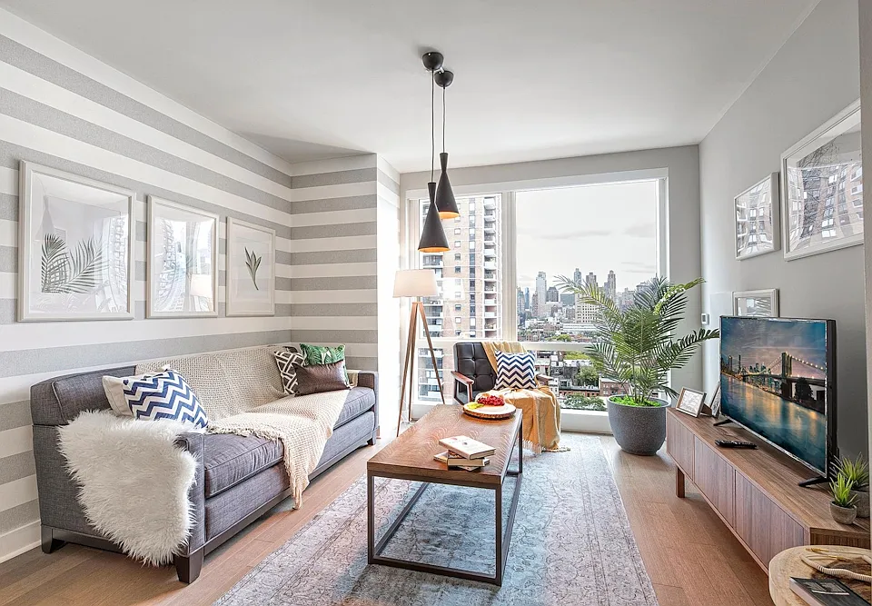 450 W 42nd St #27P