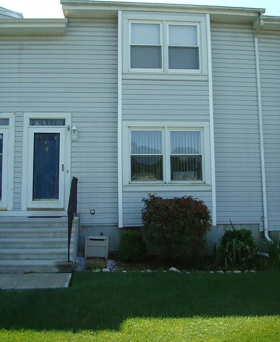 1st image of 44 Village Dr #404
