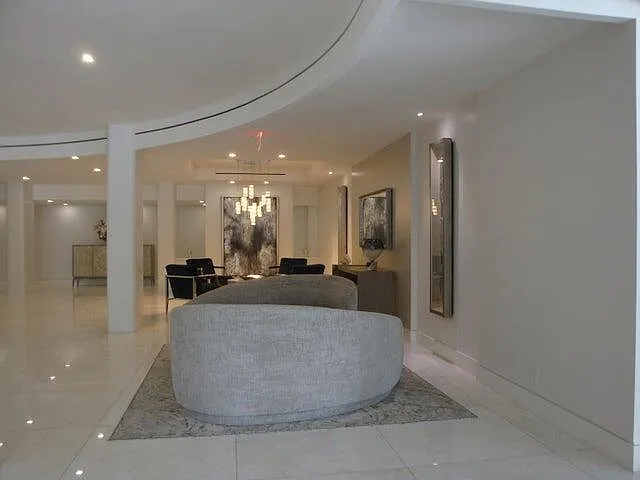 The Barclay — Photo 4