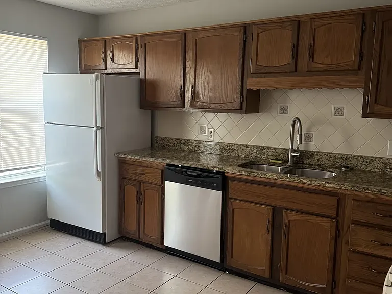 1853 Grant Ct NW — Photo 2