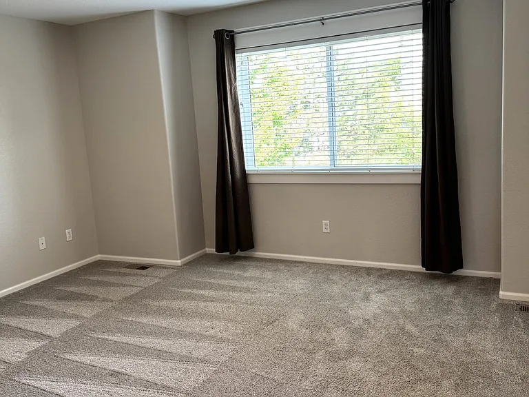 2390 Broadleaf Loop — Photo 14