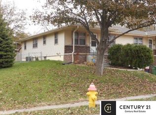 4614 Schroeder Dr, Bellevue, NE 68157