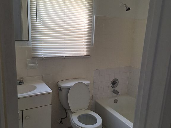 5th image of 519 NE 83rd St APT 1