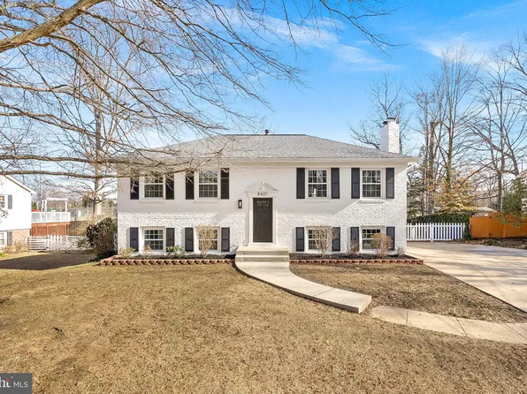8401 Stockade Dr, Alexandria, VA 22308