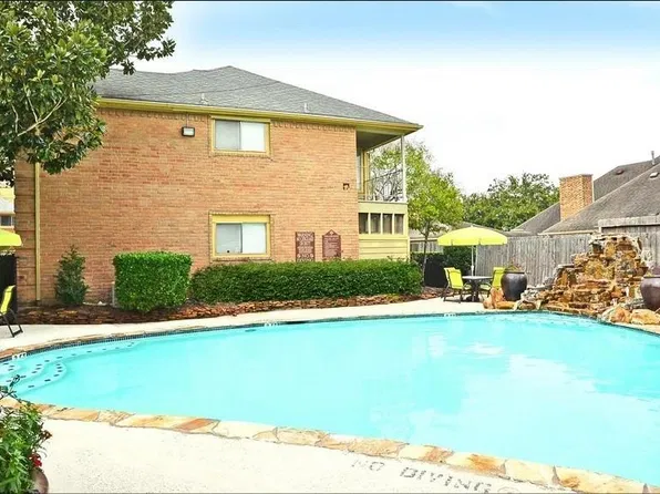 12100 Overbrook Ln APT 24C, Houston, TX 77077
