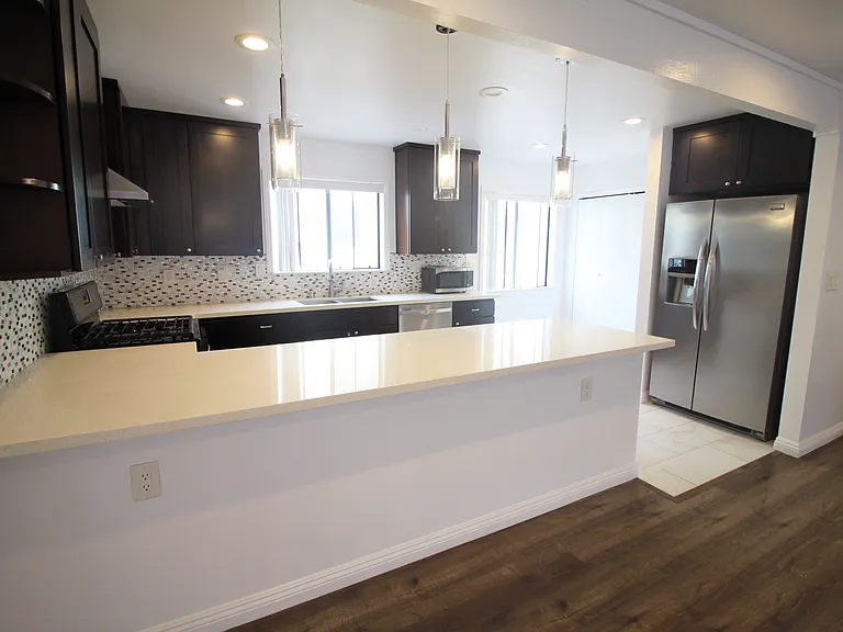 1832 Rockefeller Ln #8 — Photo 11
