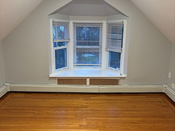 3rd image of 592 Scranton Ave Floor 2