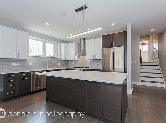 2nd image of 2703 W Belmont Ave #1W