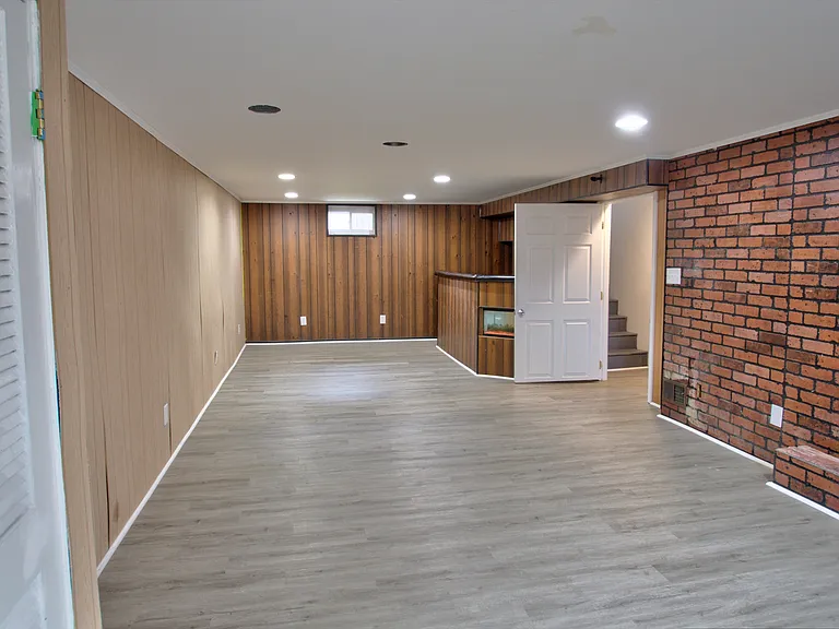505 Nassau St — Photo 24