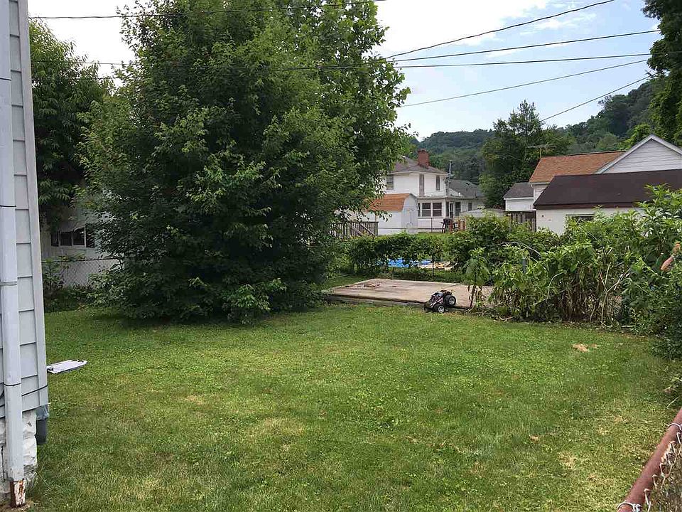 2nd image of 541 10th Ave