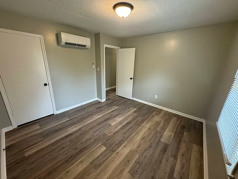 111 Bintage Rd — Photo 15