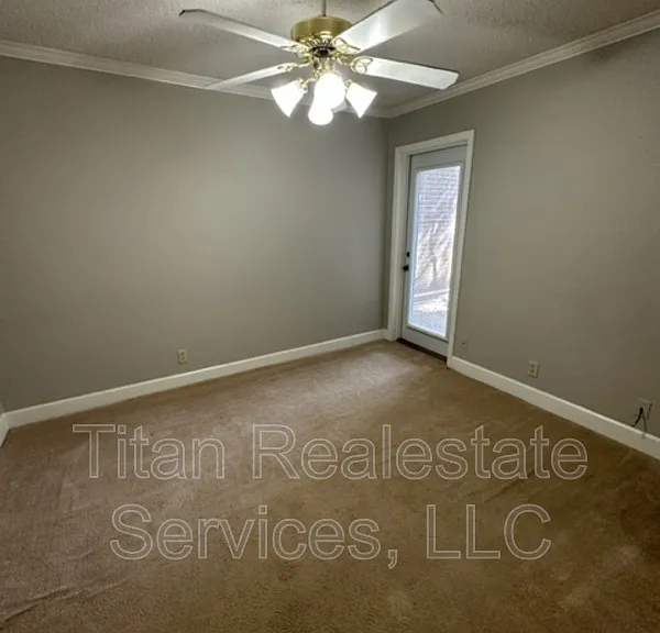 1301 Saint John St #107 — Photo 5