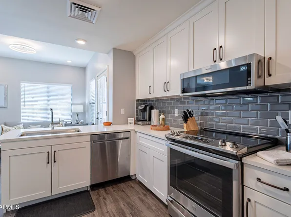 475 N 9th St #106, Phoenix, AZ 85006