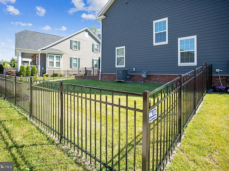 2216 Potomac River Blvd — Photo 64