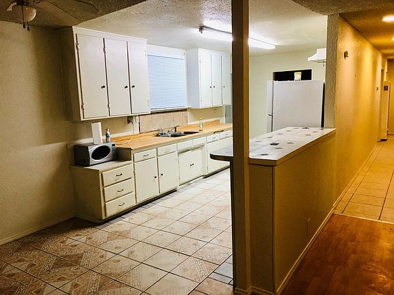 4th image of 14552 E Avenue K