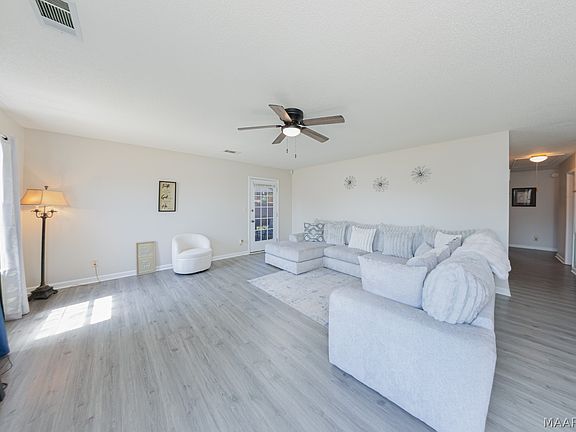 3rd image of 3512 Falcon Ridge Ct