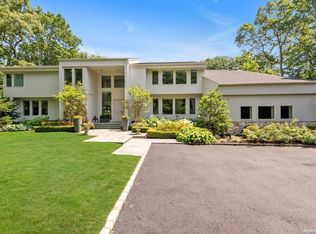 6 White Birch Rd, Syosset, NY 11791