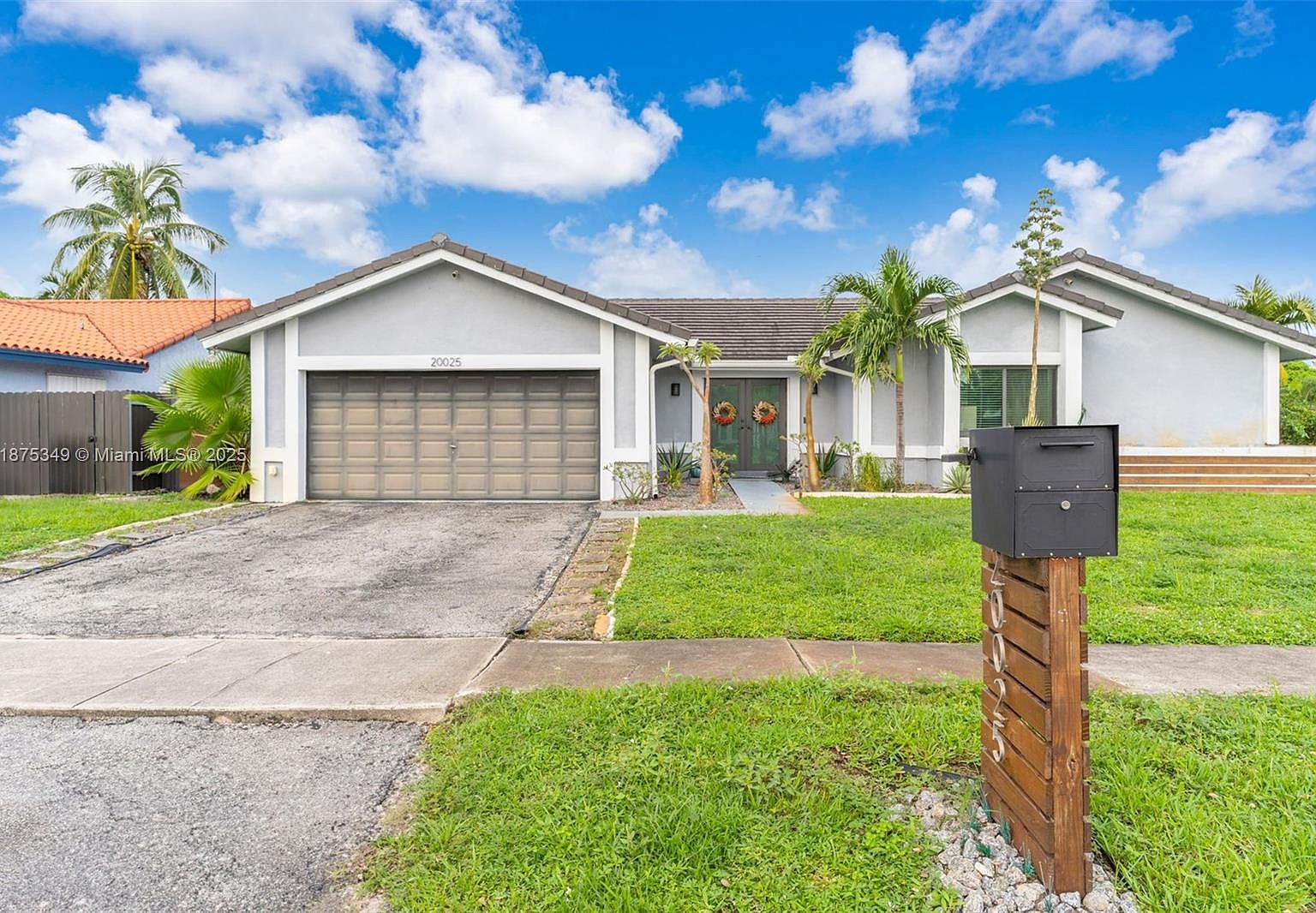 20025 NW 65th Ct, Hialeah, FL 33015 | Zillow