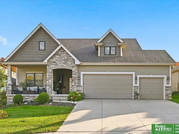 19617 Blaine Cir, Omaha, NE 68135