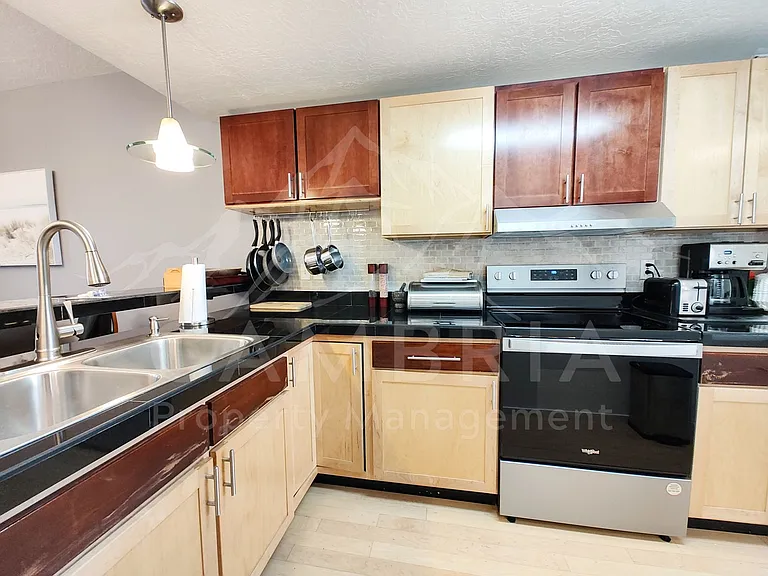 4340 S Highland Dr #208 — Photo 12