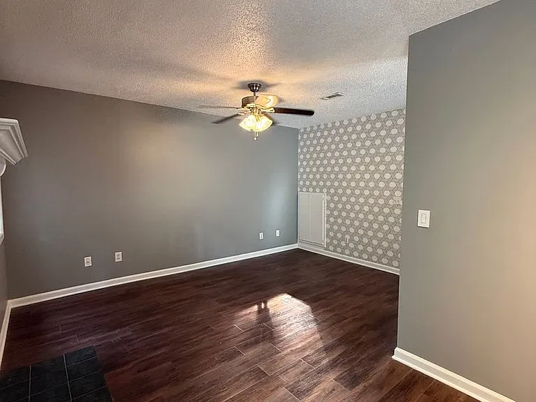 291 Candlebrook Dr — Photo 4