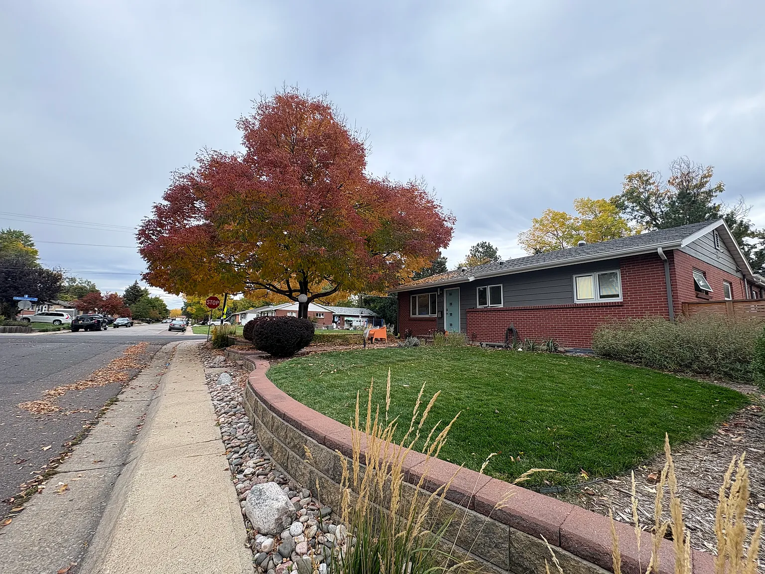 4 bed, 2800 sqft, $1,600 — Photo 3