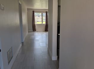1450 NE 191st St APT 103, Miami, FL 33179