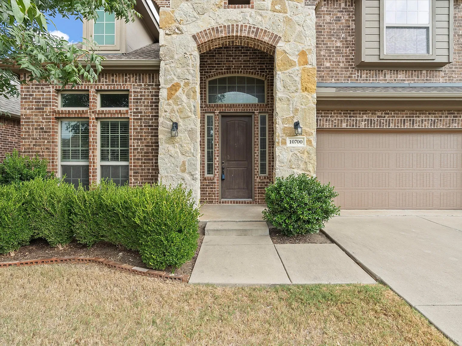4 bed, 3.5 bath, 2765 sqft, $2,800 — Photo 4